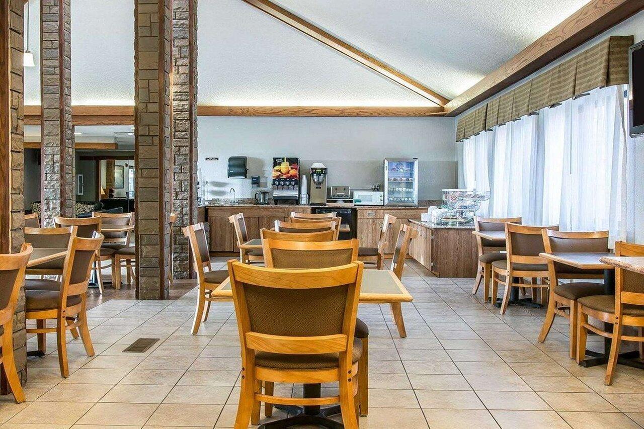 Quality Inn Upper Sandusky Esterno foto
