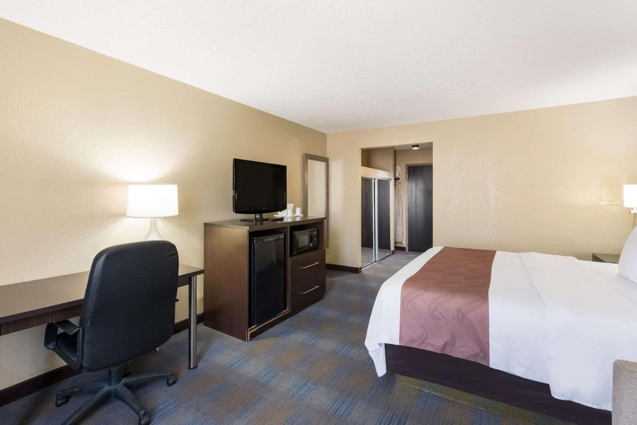 Quality Inn Upper Sandusky Esterno foto