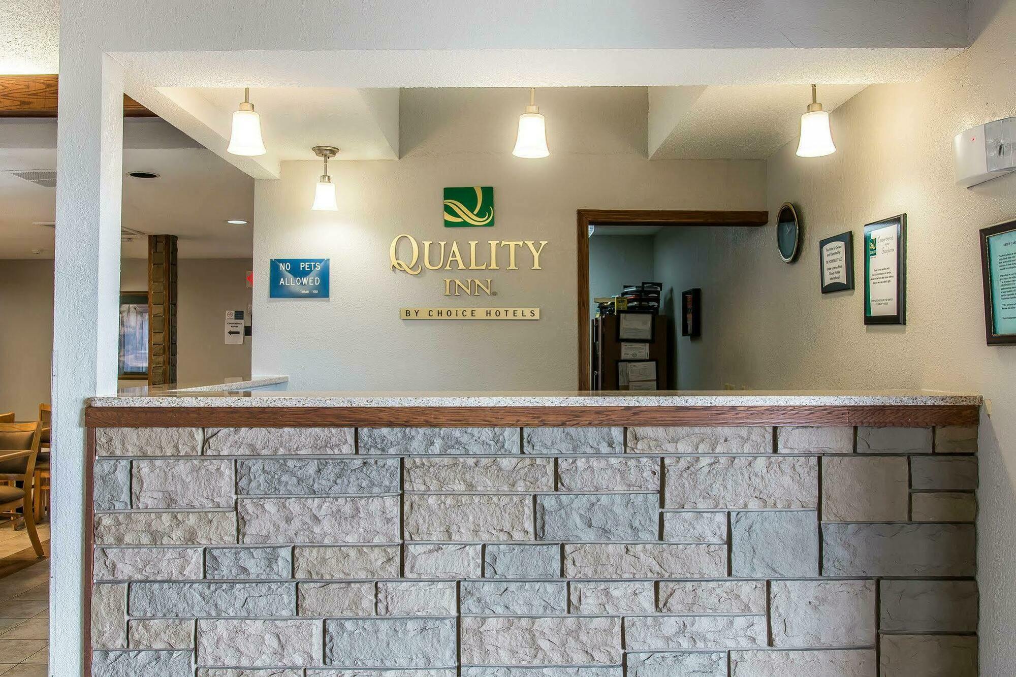 Quality Inn Upper Sandusky Esterno foto